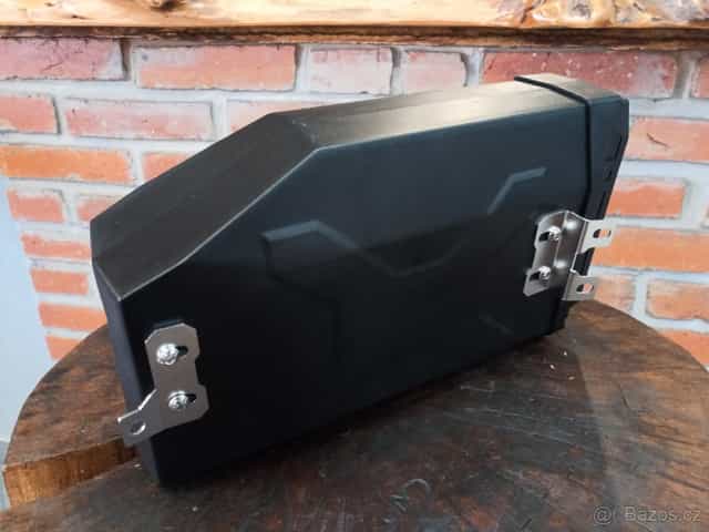 BMW GS schránka na nářadí