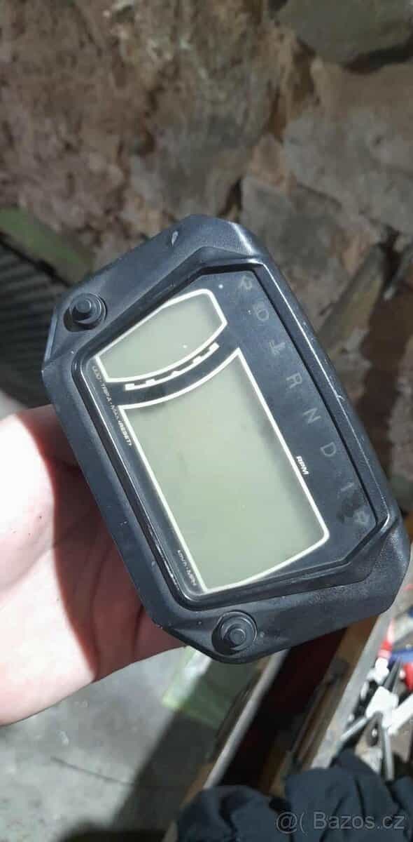 Tachometr access tomahawk