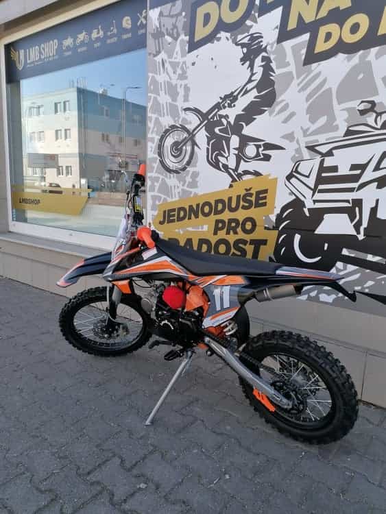 Pitbike Shark E-start 125ccm 17x14 oranžová