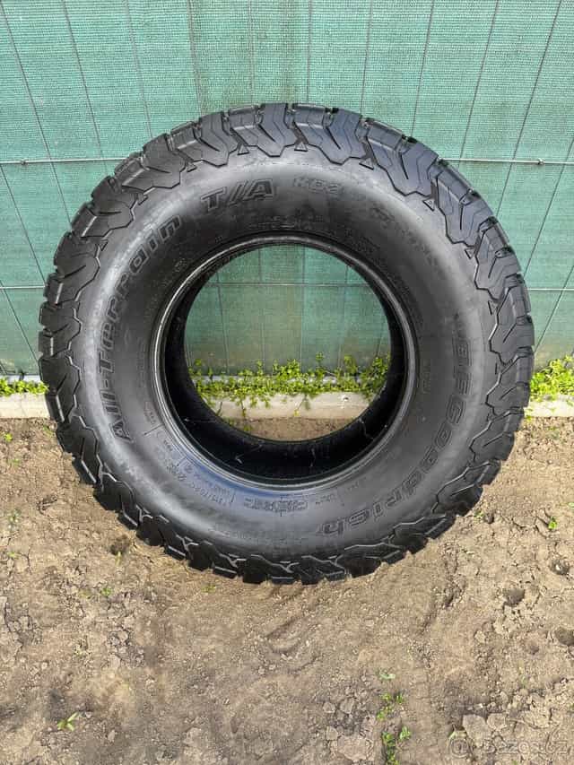 Prodám jednu ofroud pneumatiku  BFGoodrich All Terrain T/A K