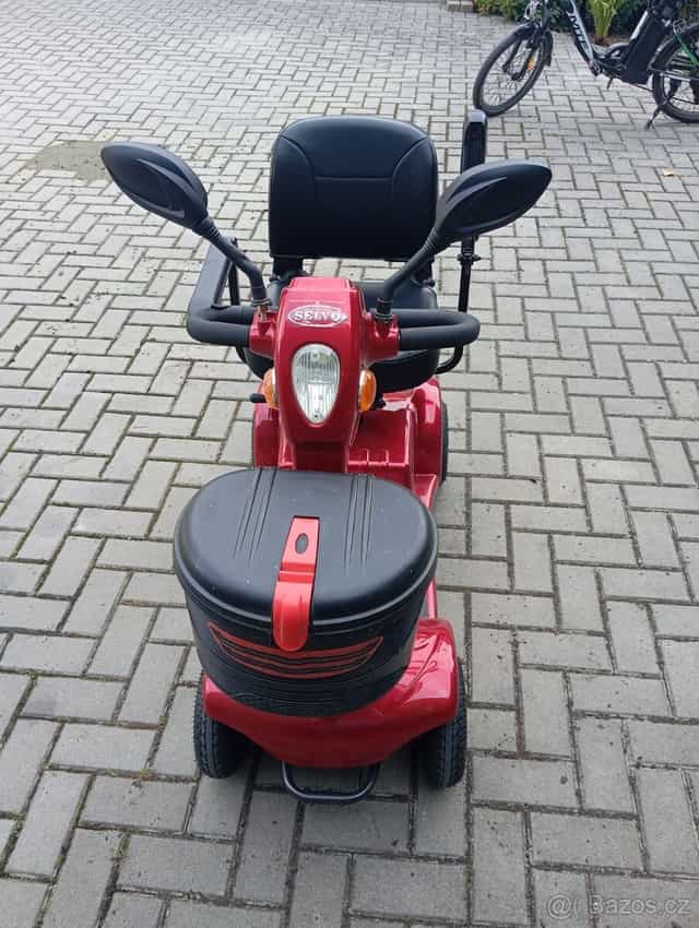 Elektrický invalidní skútr