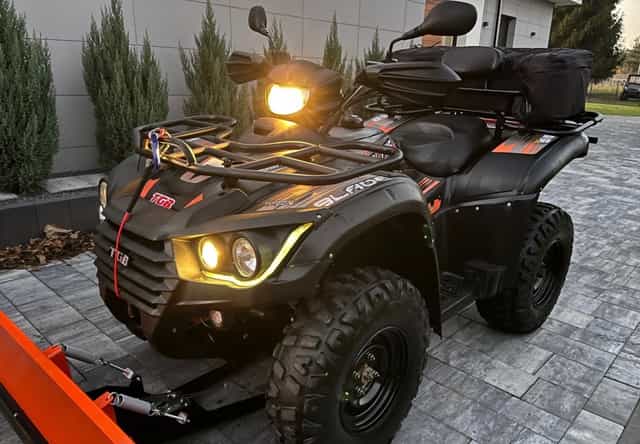 TGB Blade 550 s radlicí na sníh