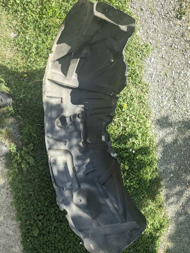 Daruji levé přední nadkolí RAM 1500 2017 (68110687AE)