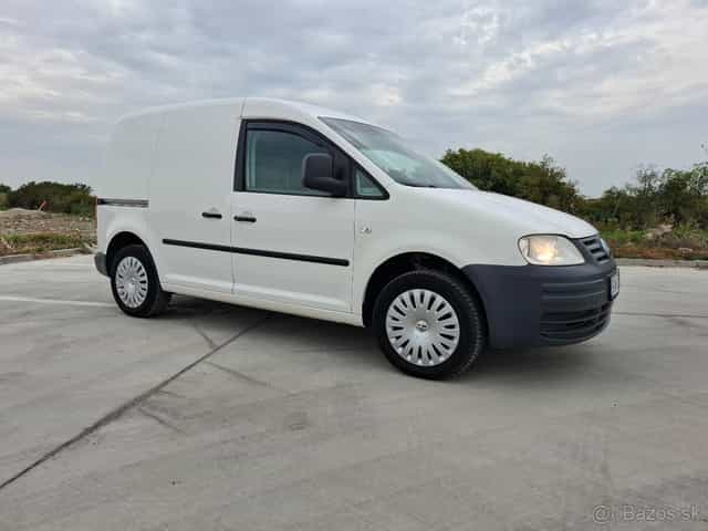 Predám VW Caddy Kasten 1,6i 75KW  r.v. 7/2007 Slovenské auto