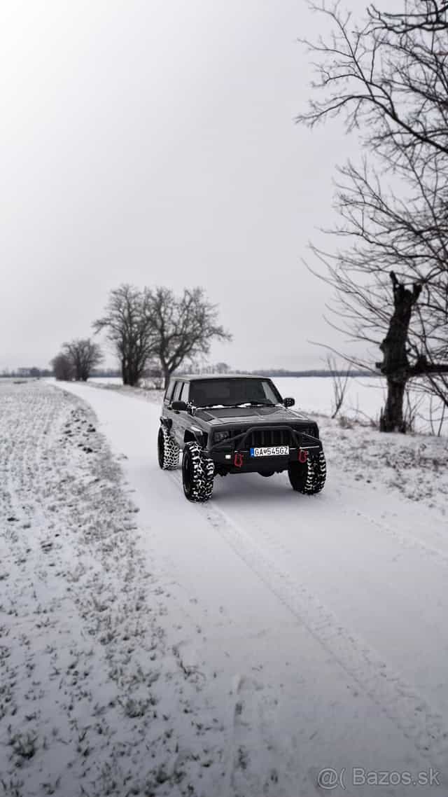 Jeep Cherokee XJ 4.0 2001 Sport / Na predaj