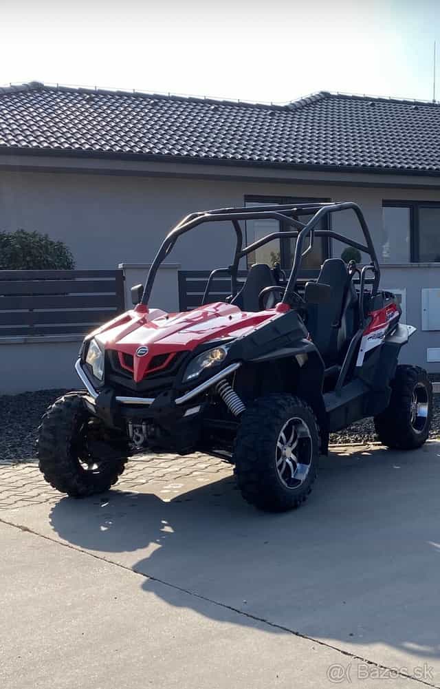 CF MOTO ZForce 800