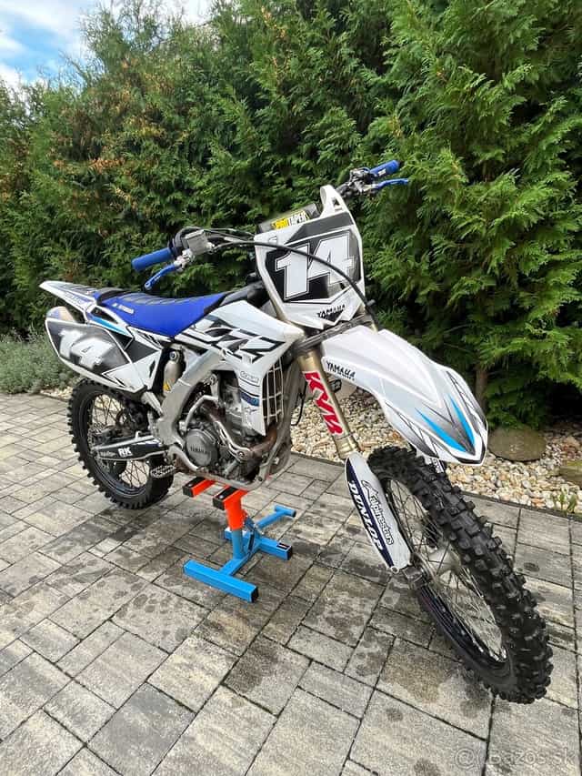 YAMAHA YZF250