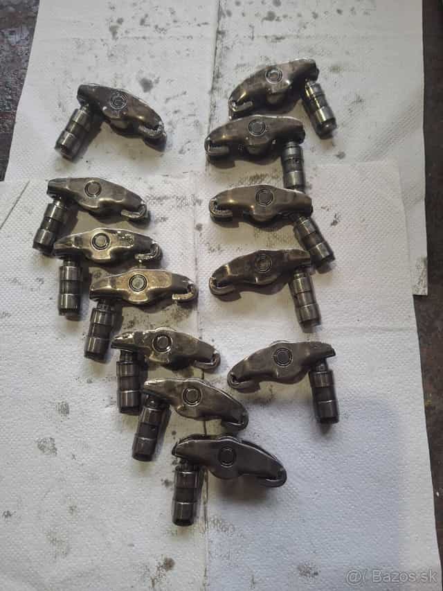 12x Vahadla a hydroštely