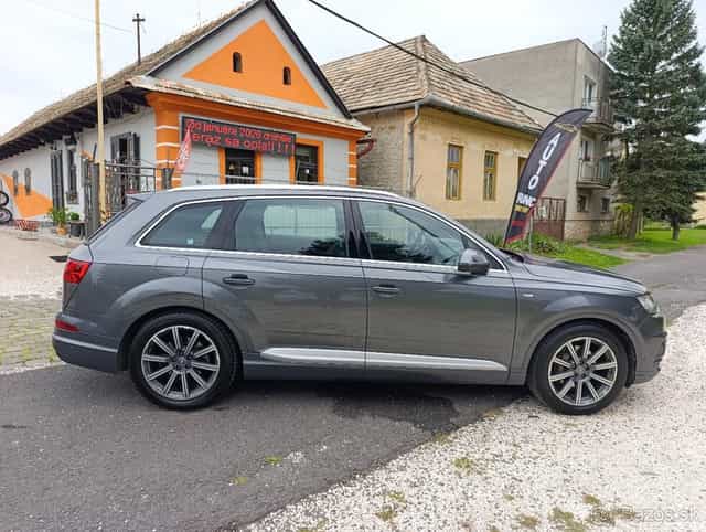 Audi Q7 3.0TDI 200kW/272PS, Quattro, Nočné videnie, S-Line