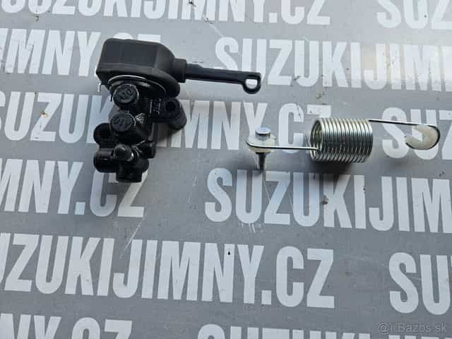 Suzuki Jimny -regulátor brzdného tlaku 51930-81A01