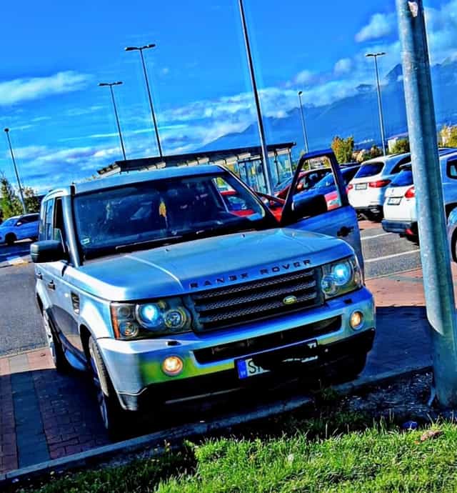 Predám range rover sport hse