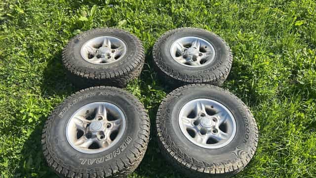 Land Rover Disky Gumy Pneumatiky