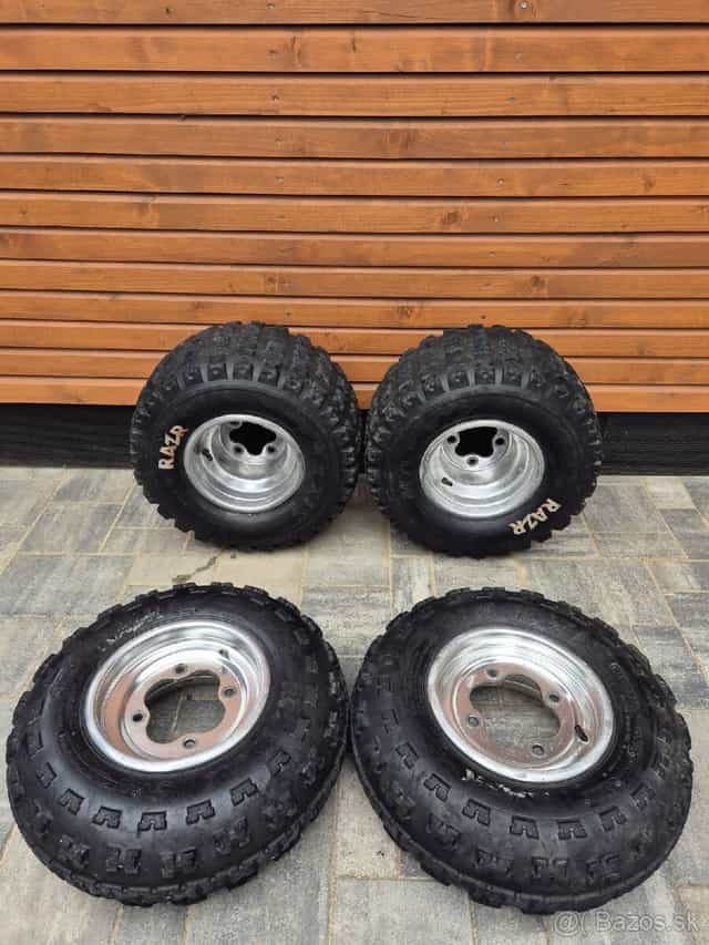 Predám kolesá na štvorkolku
