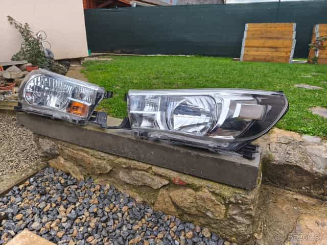 Originál svetlá Hilux na Toyotu