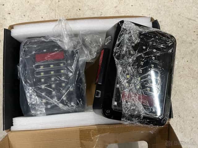 Zadne LED svetla Jeep Wrangler JK 2007-2017