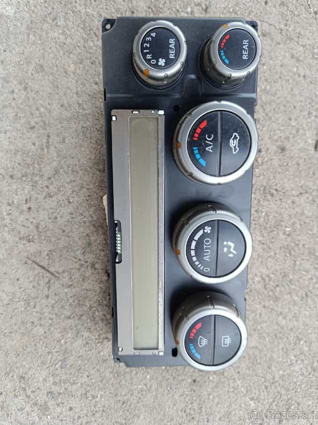 Nissan Pathfinder R51, Navara diely