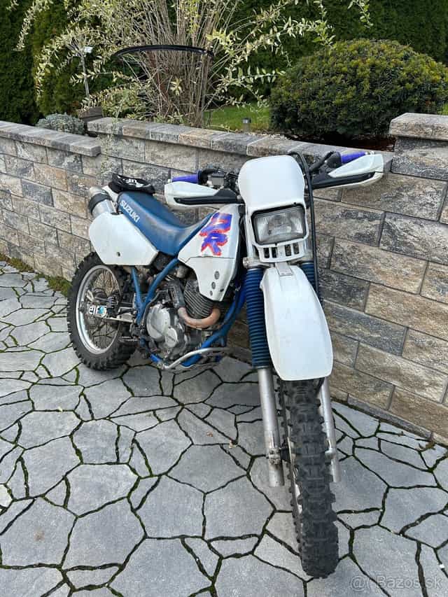 Suzuki dr 350