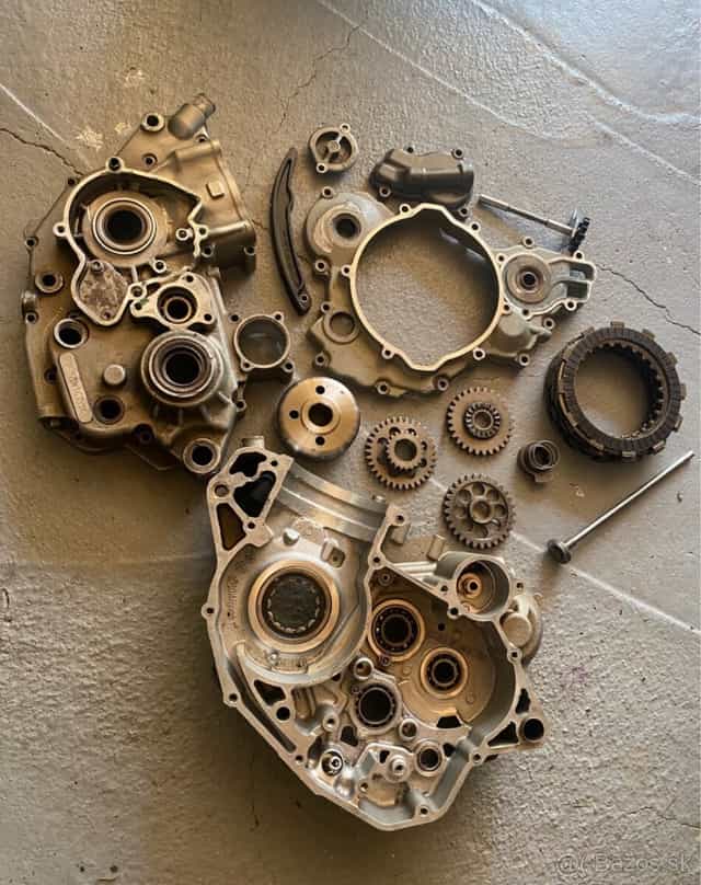 Predám LACNO diely na ktm sxf 250