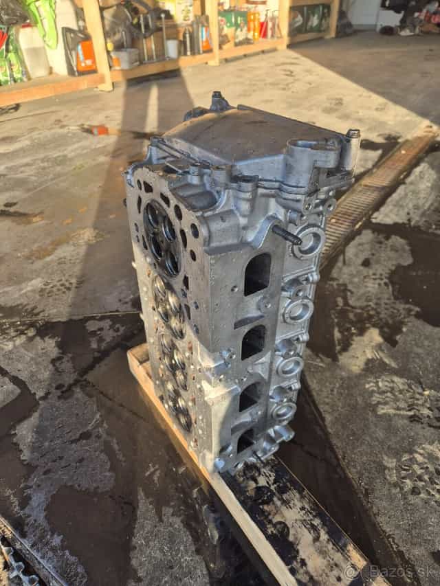 Hlava nissan navara pathfinger