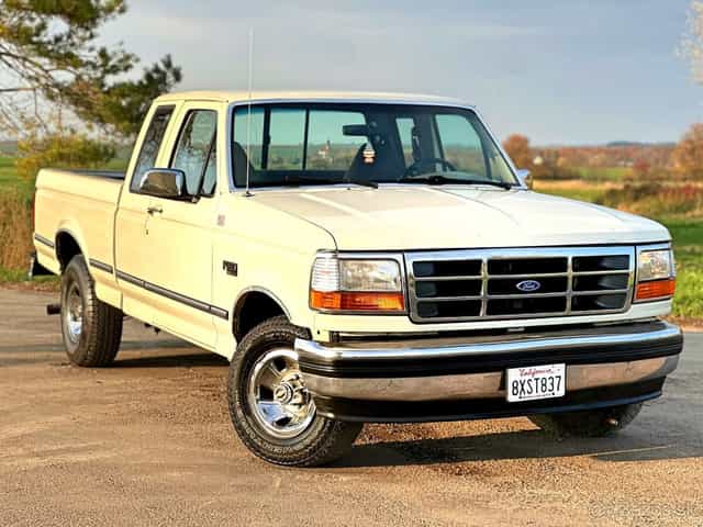 1995 Ford F-150 5.8 V8 | 4x4 | XLT | 110k mil
