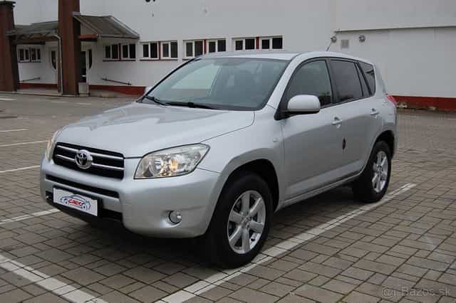 Toyota RAV4  2.0 benzín