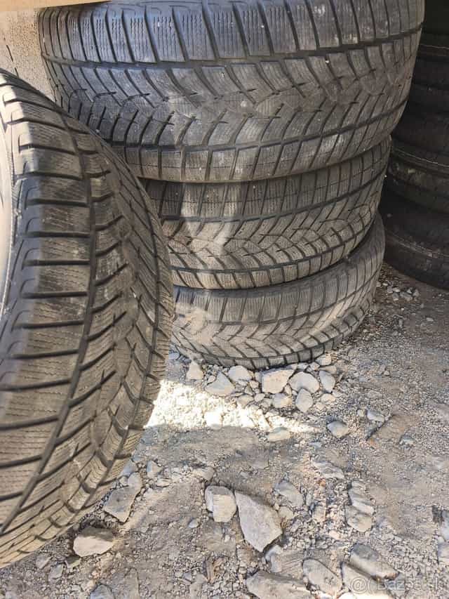 255/55 r18 zimné pneumatiky GOOD YEAR na SUV