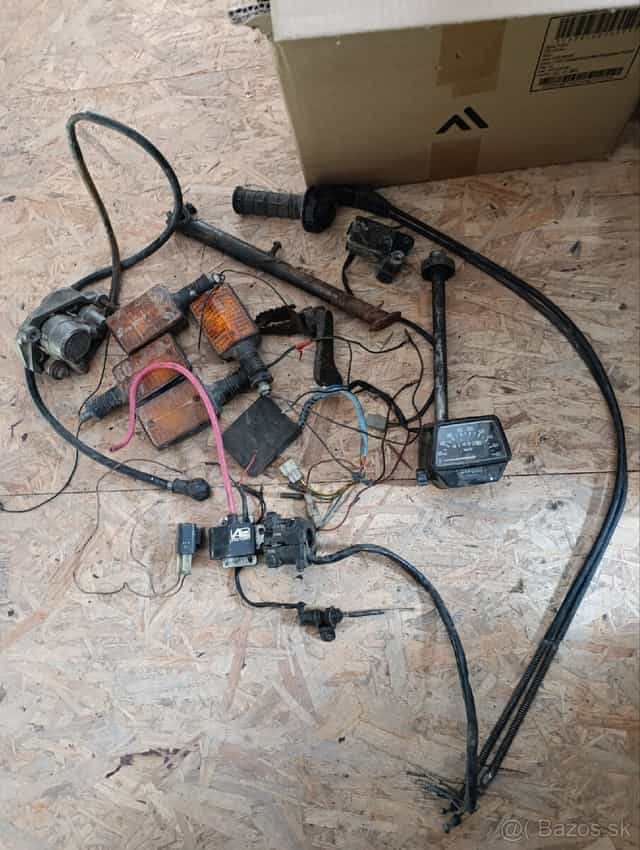 Diely na yamahu dt 125