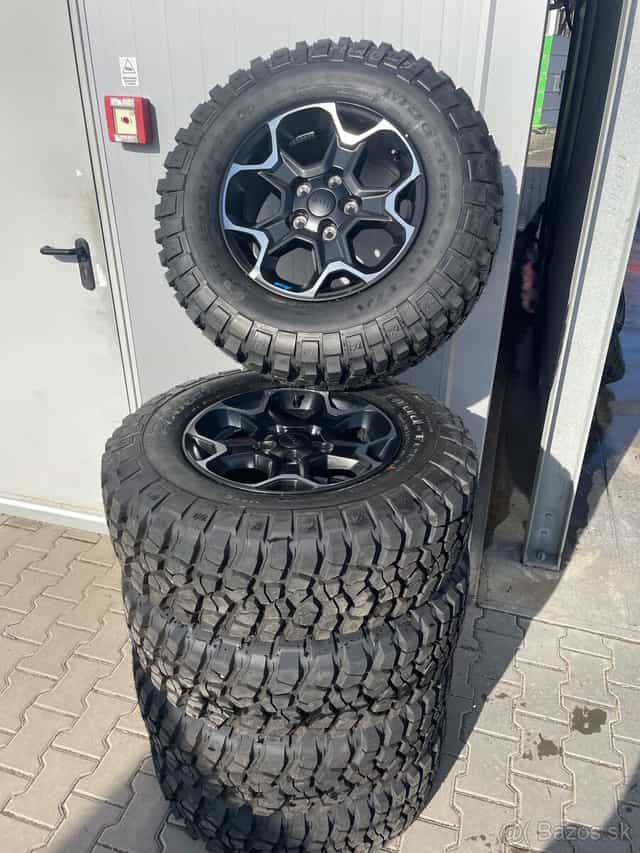 Jeep Wrangler r17 BF Goodrich 255/75 r17