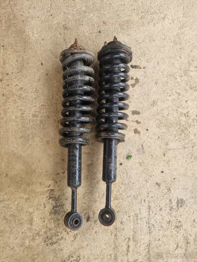 Predne tlmice toyota hilux/ land cruiser