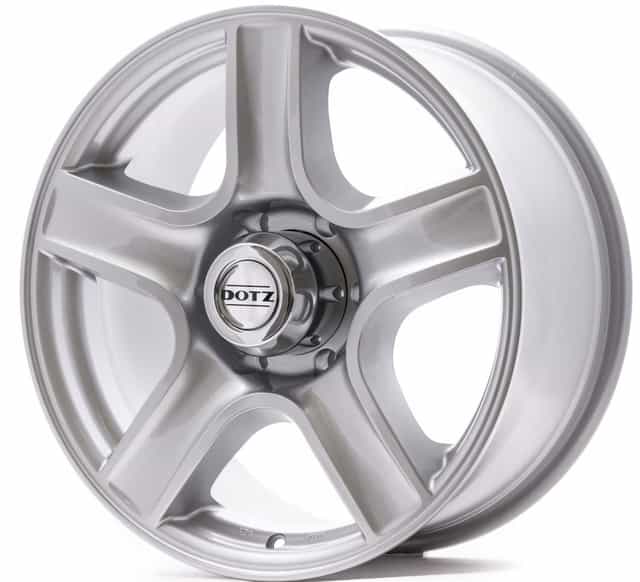 4x Disky 5x139,7 17" pneu Goodyear Wrangler 245/75R17