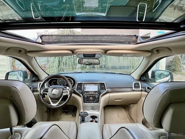 ✅JEEP GRAND CHEROKEE OVERLAND PANORAMA 3,0L V6 4x4,1.maj.SK.