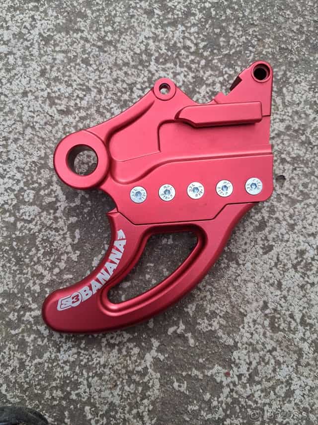 Kryt zadneho kotuca na Beta od S3 parts