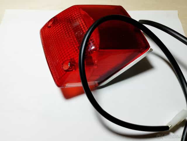 Yamaha TT-R 600 nové zadné svetlo