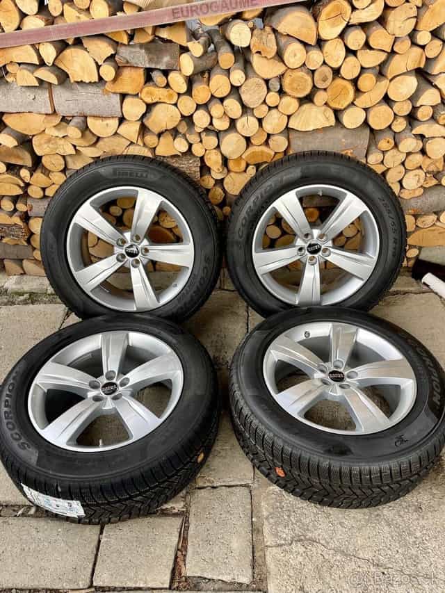 NOVA ZIMNA SADA ORIG.RANGE ROVER VELAR R19 255/55/19