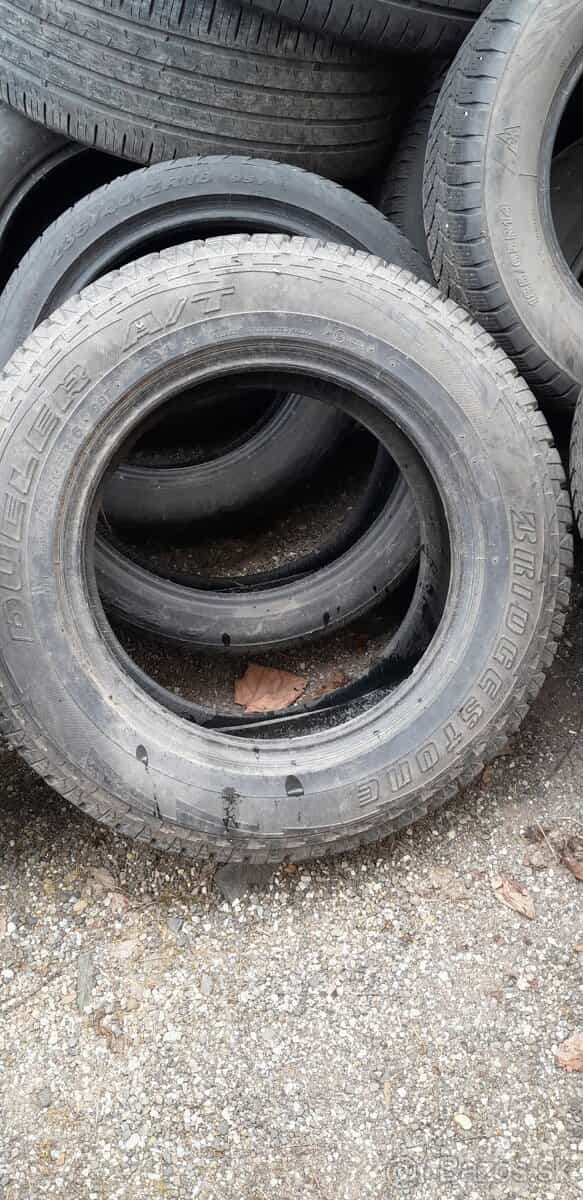 Offroad pneu Bridgestone Dueler A/T 215/65 R16
