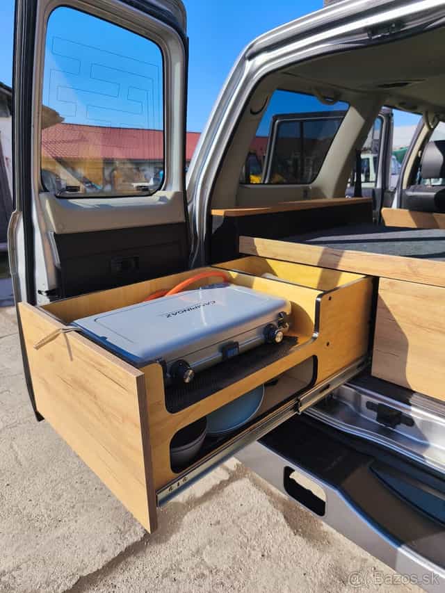 Patrol y61 GU4 zastavba