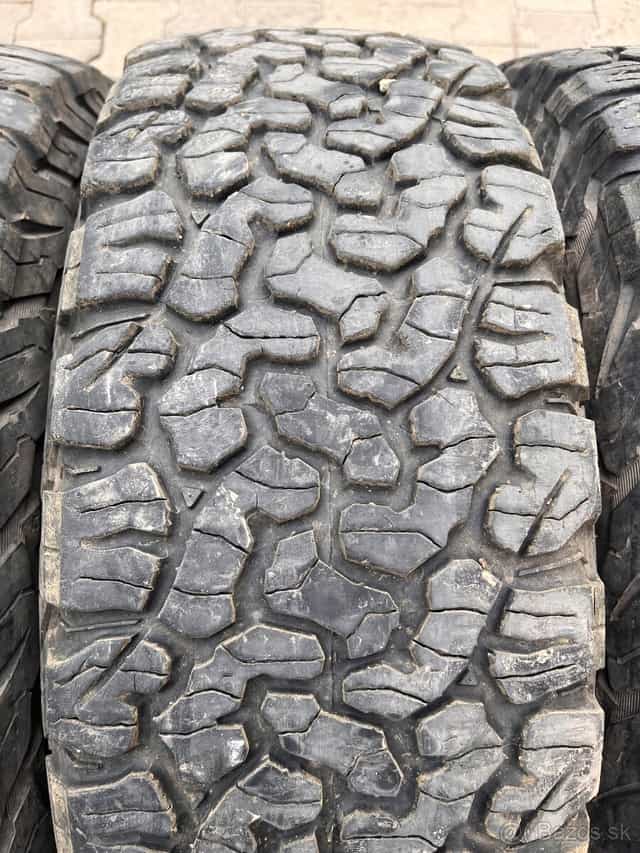 245/65R17 BFGoodrich All-Terrain  t/a zimne