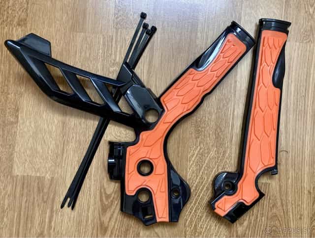 Kryty chrániče rámu KTM