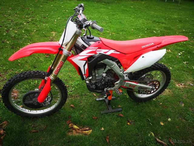 Honda CRF 450R, r.v. 2018 se startérem a ventilátory.