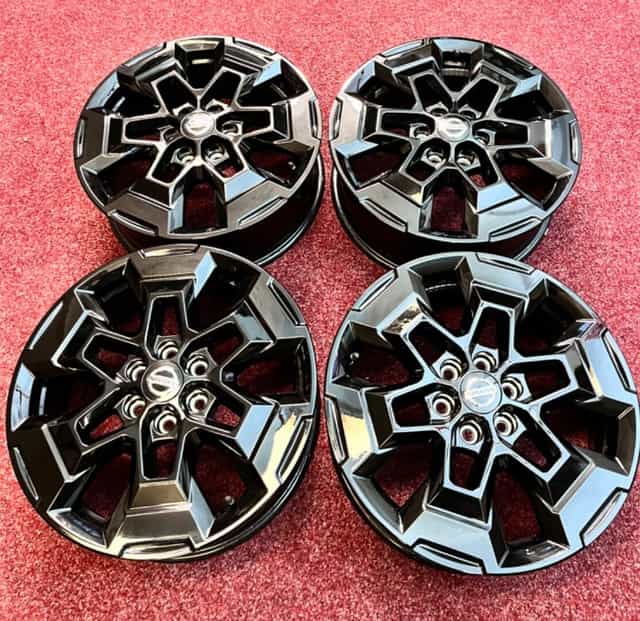 6x114,3 R18 originál hliníkové disky Nissan Navara - TOP