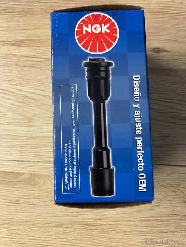 Manžeta medzi sviečku a zapalovaciu cievku