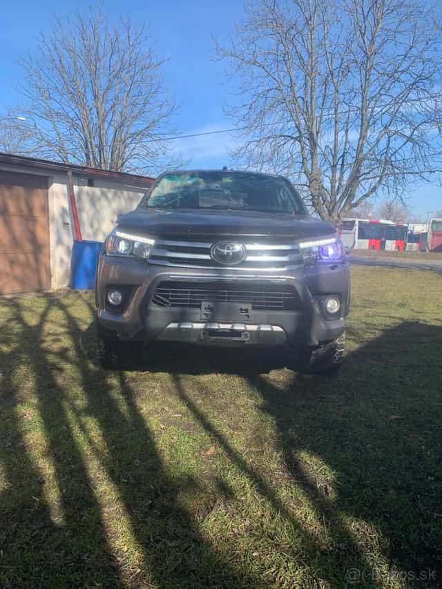 Prodám Toyota Hilux 2.4D 2019