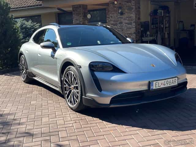 PORSCHE Taycan Cross Tourismo 4