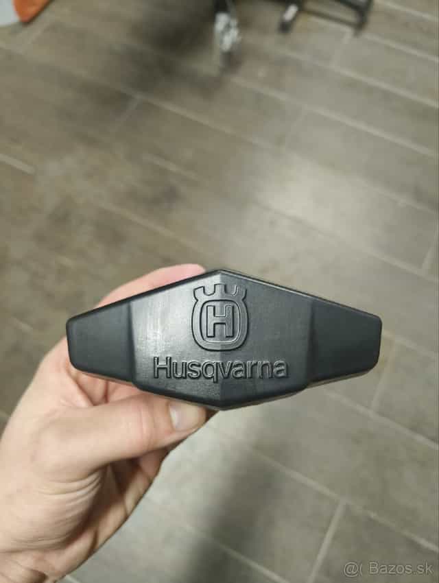 Gumený chranič riadidiel husqvarna