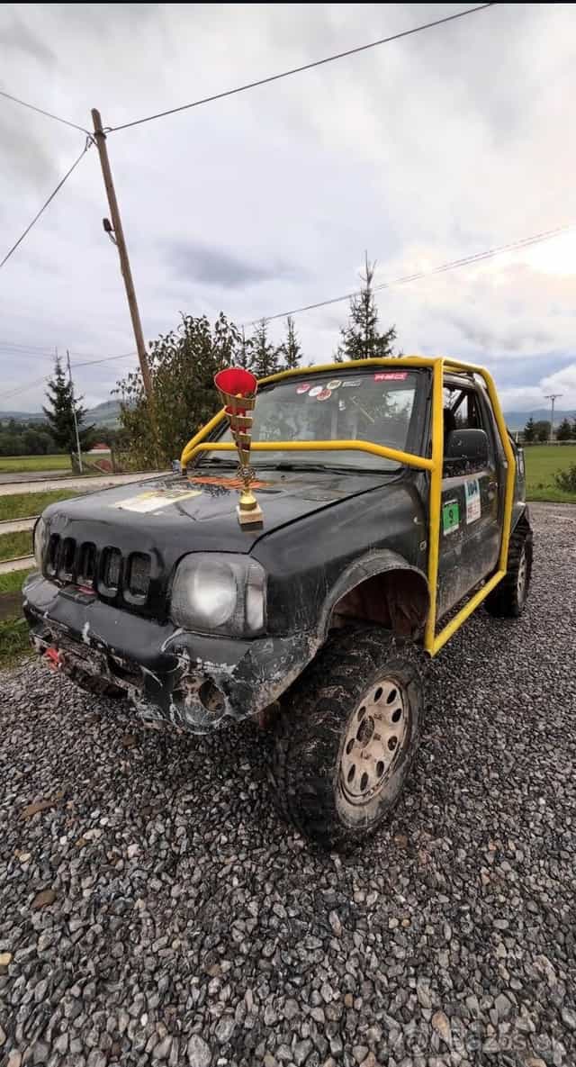 Suzuki Jimny     1.3 off road špeciál