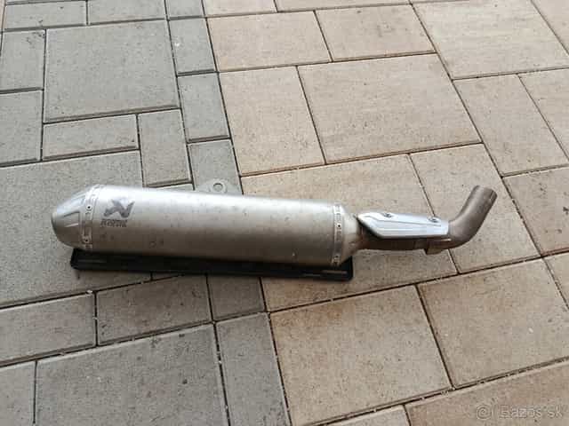 Akrapovic koncovka husqvarna te449 2011