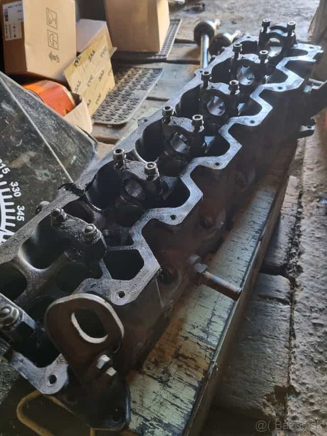 Hlava nissan patrol y60 2,8