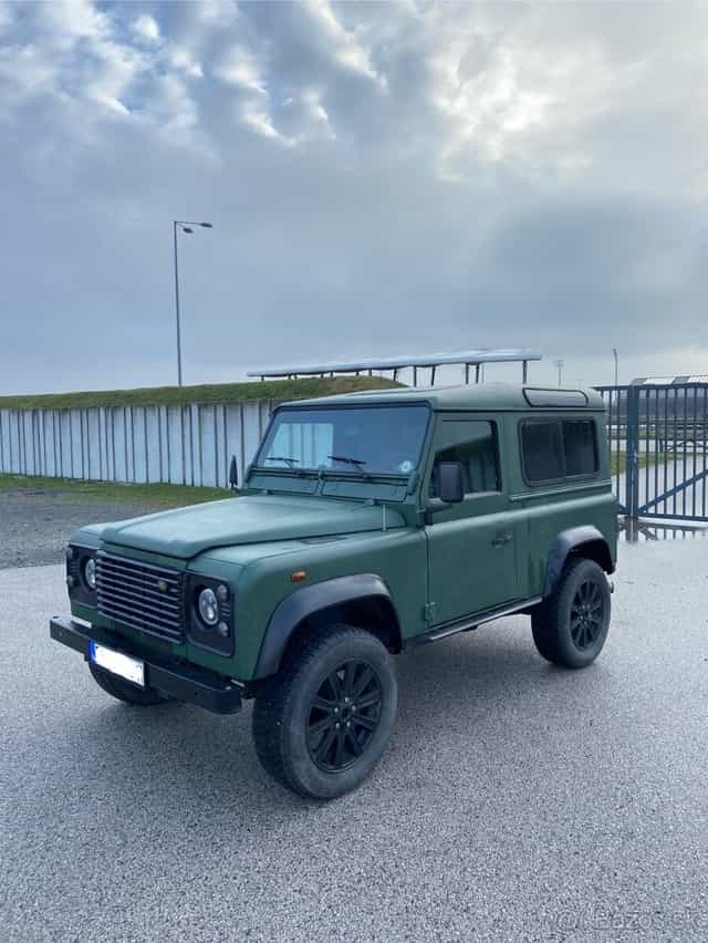 land rover defender