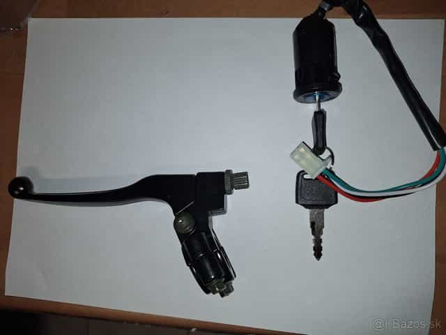 Páčka spojky s držiakom