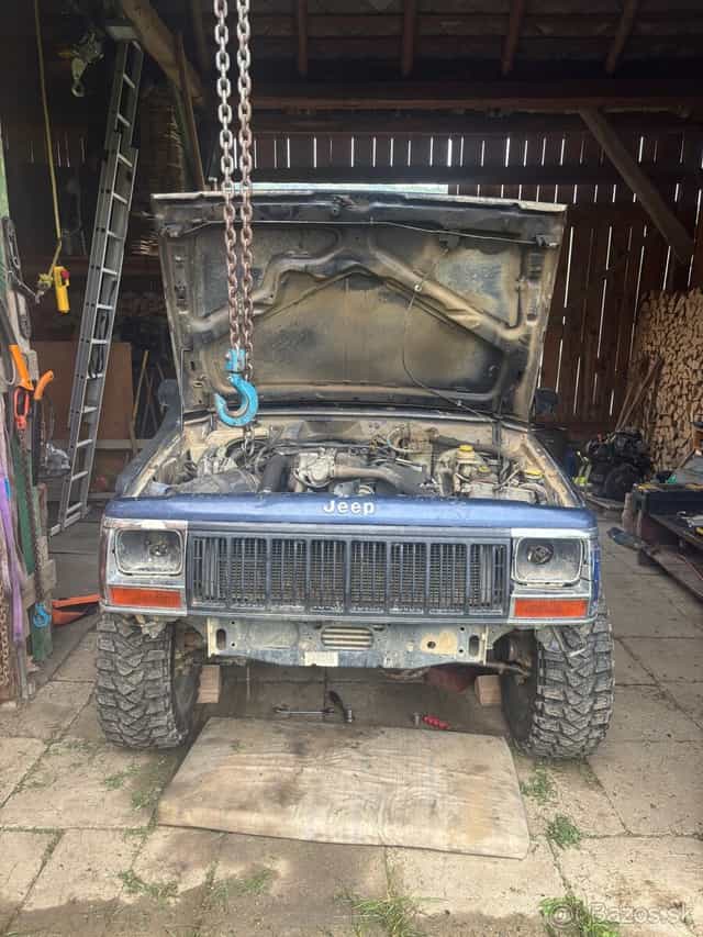 jeep chceekee 2,5td predfacelift